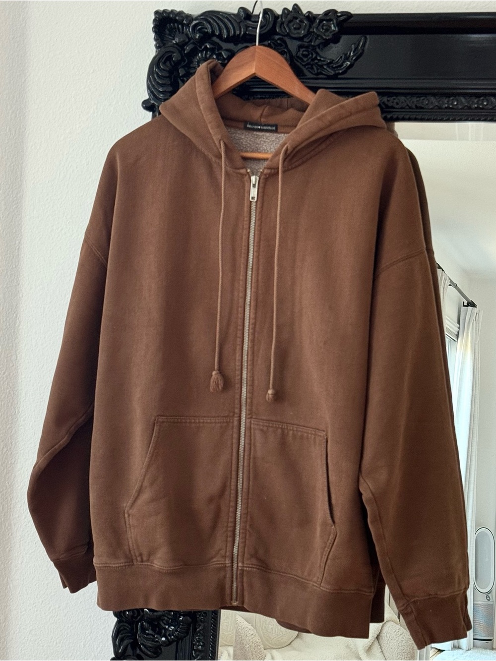 Brandy Melville | Women’s Brown Christy Oversized Full-Zip Hooded Sweatshirt - Picture 3 of 8
